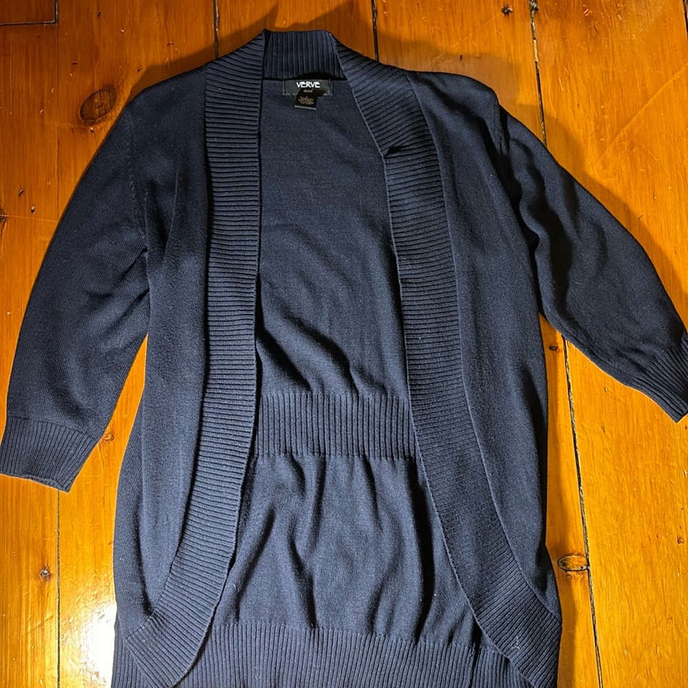 Verve navy soft sweater women small